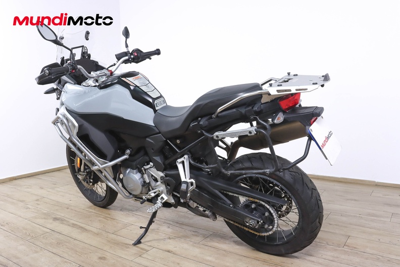 Motorbike image 6