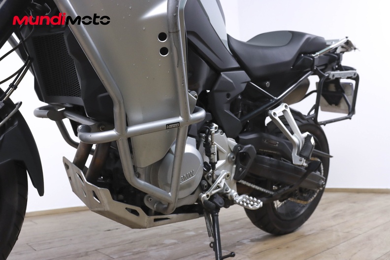 Motorbike image 8