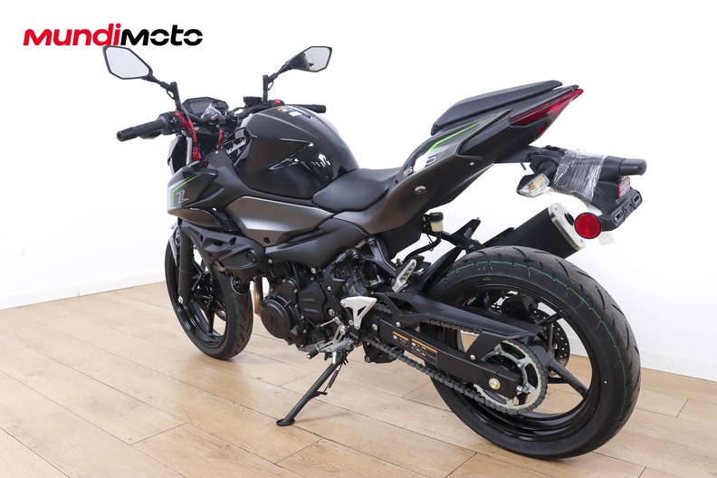Motorbike image 7
