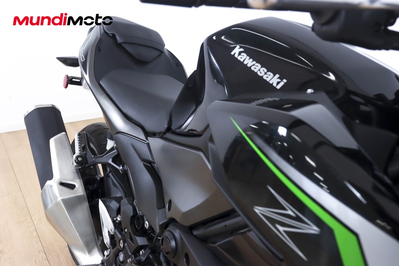 Motorbike image 4