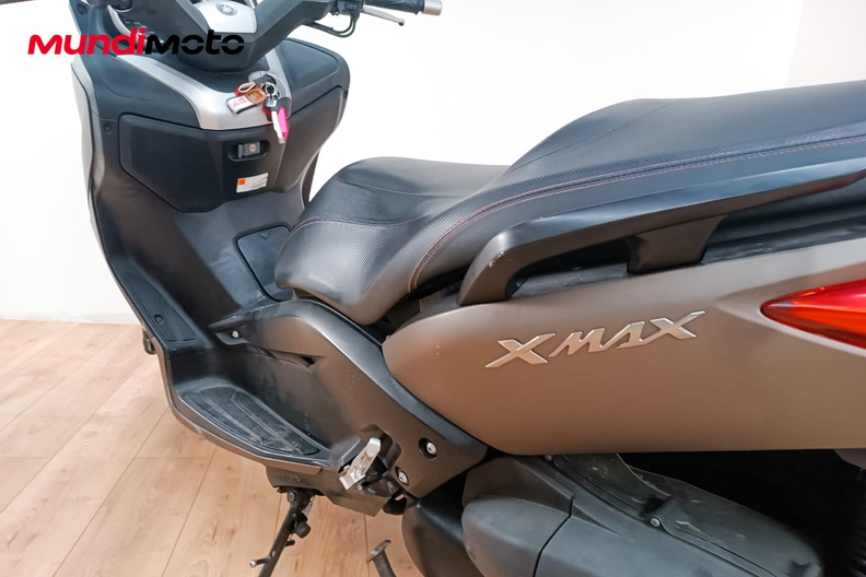 Motorbike image 8