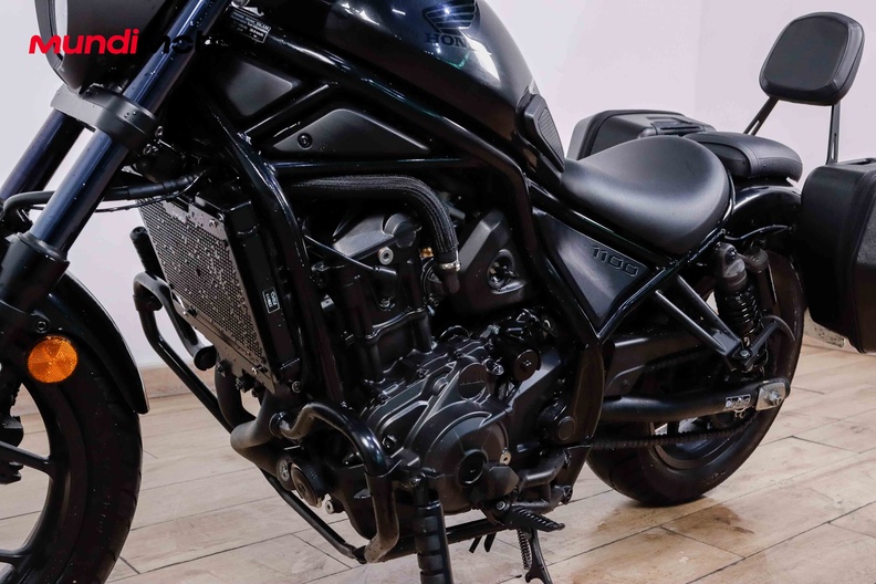 Motorbike image 9