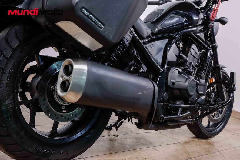 Motorbike image 3