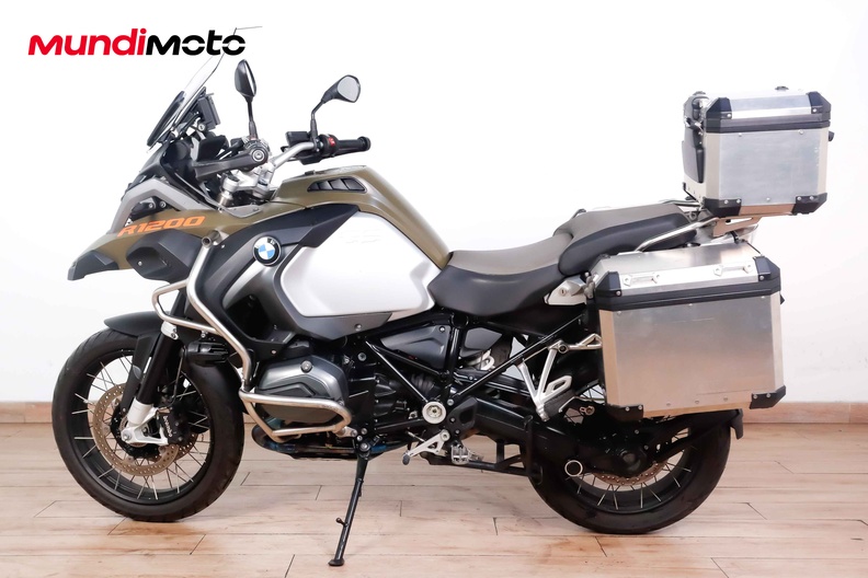 Motorbike image 5