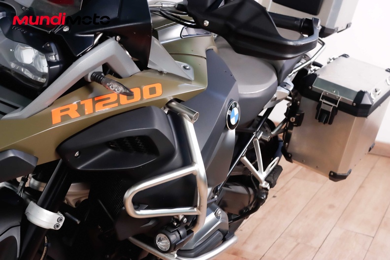 Motorbike image 7