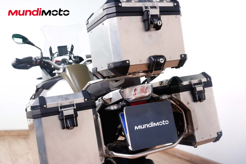 Motorbike image 8