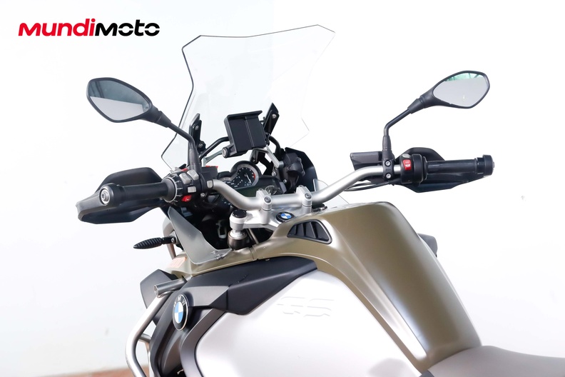 Motorbike image 9