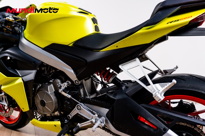 Motorbike image 8