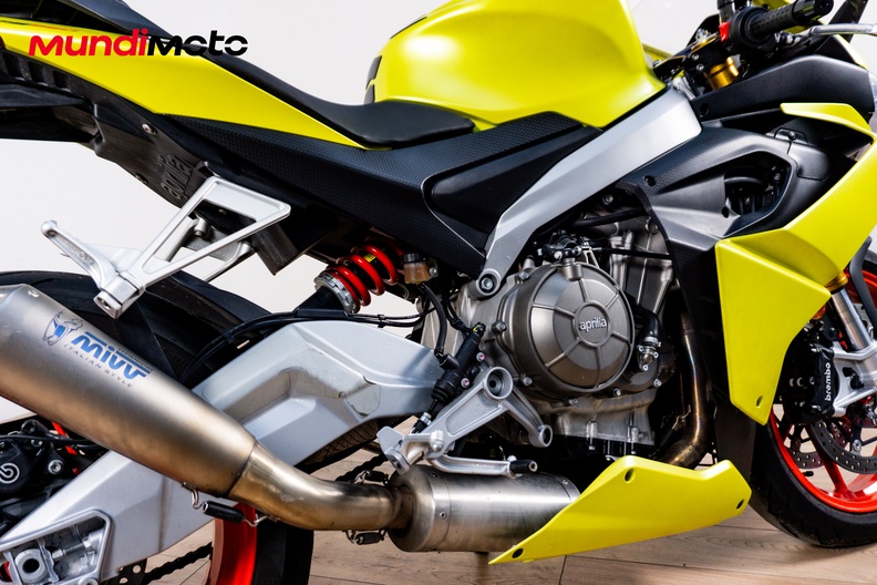 Motorbike image 3