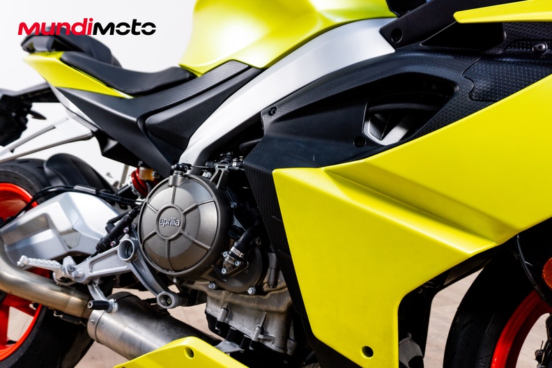 Motorbike image 4
