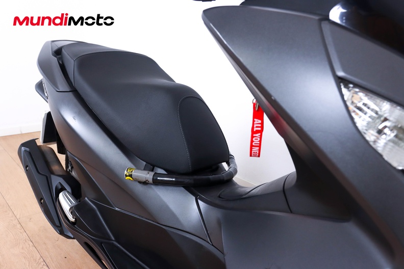Motorbike image 12