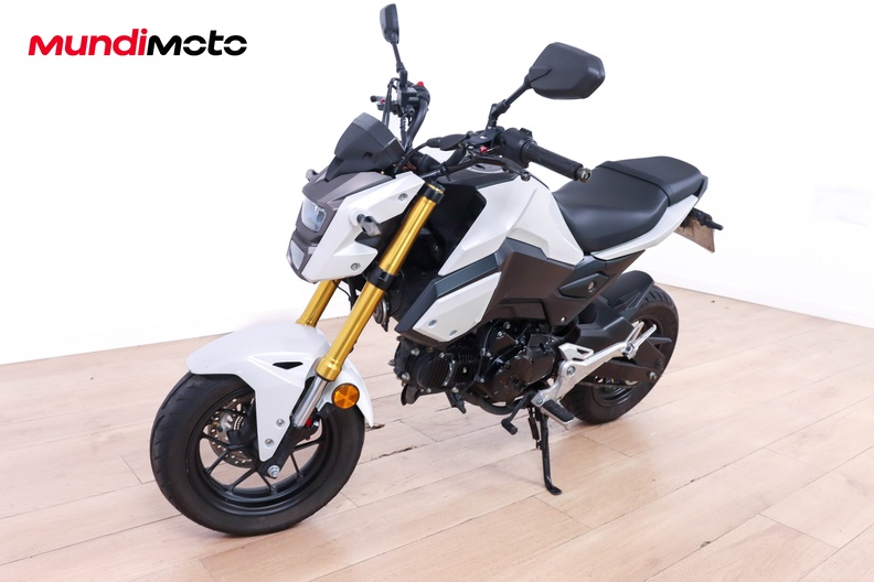 Motorbike image 6