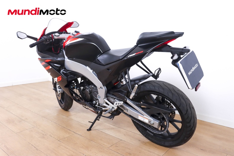 Motorbike image 6