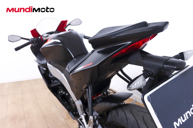 Motorbike image 9