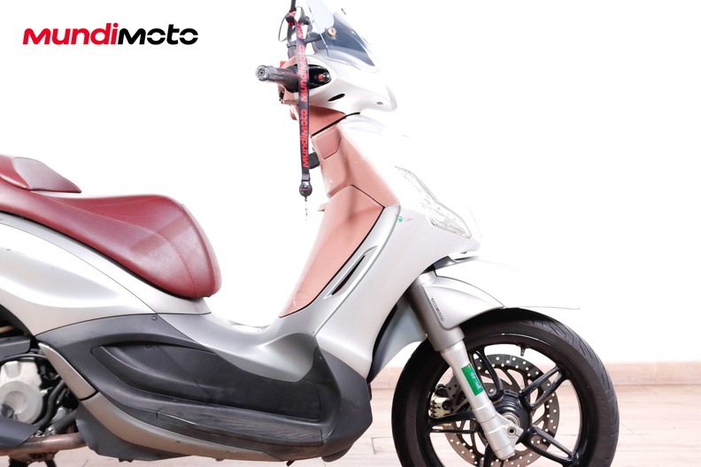 Motorbike image 12