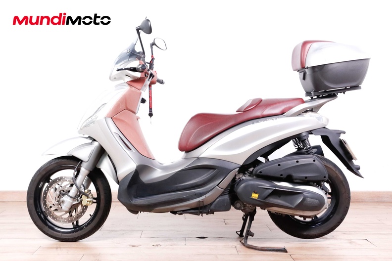 Motorbike image 5