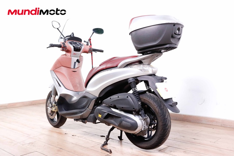 Motorbike image 7