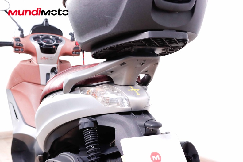 Motorbike image 8