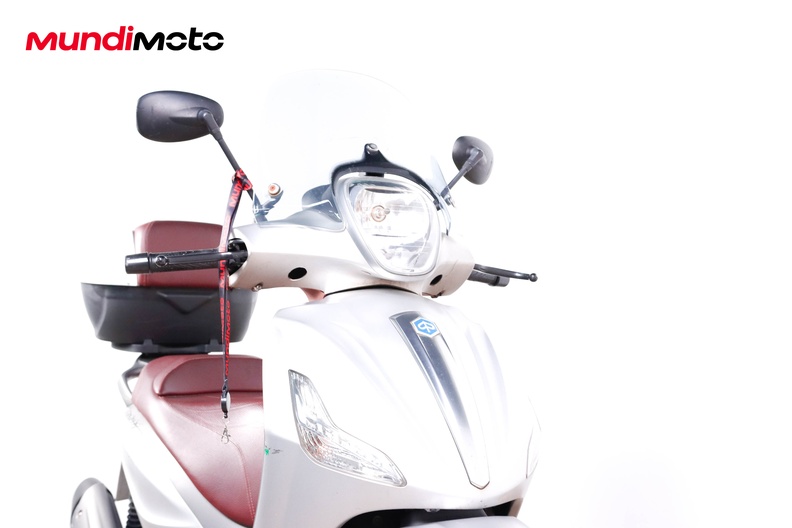 Motorbike image 4