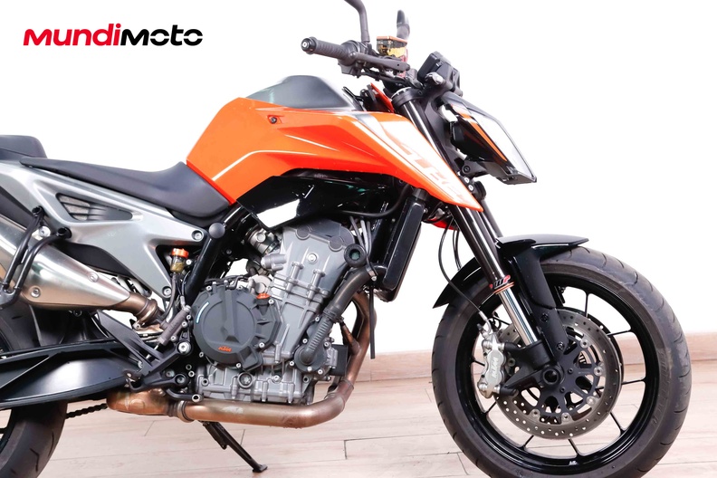 Motorbike image 12