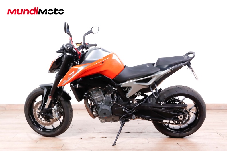 Motorbike image 5