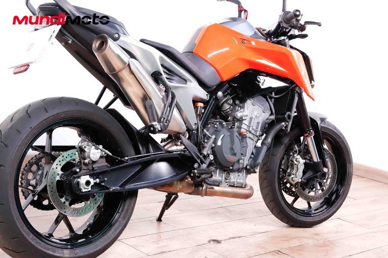 Motorbike image 3