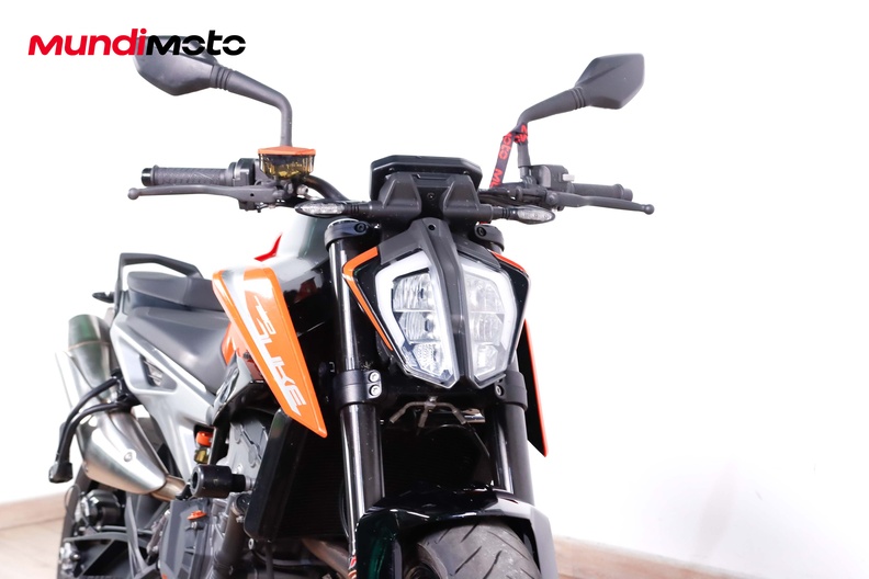 Motorbike image 4