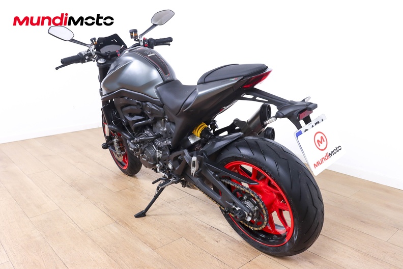 Motorbike image 6