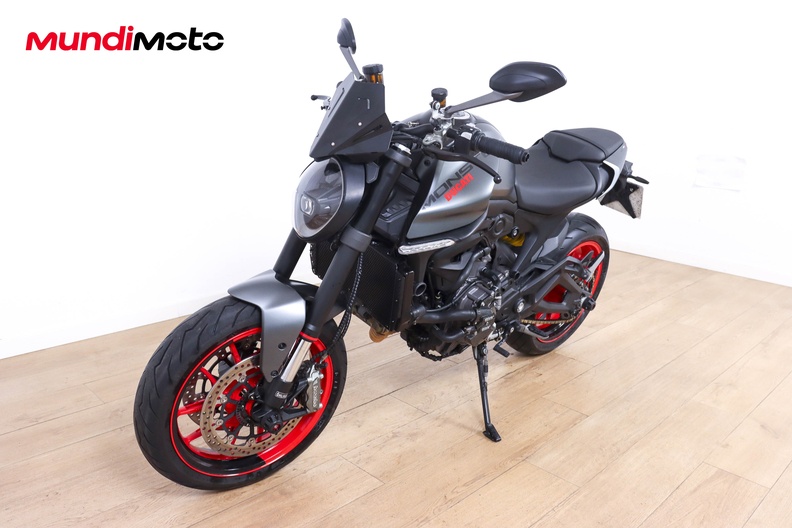 Motorbike image 7