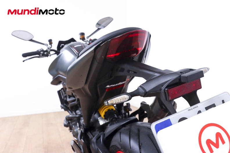 Motorbike image 9