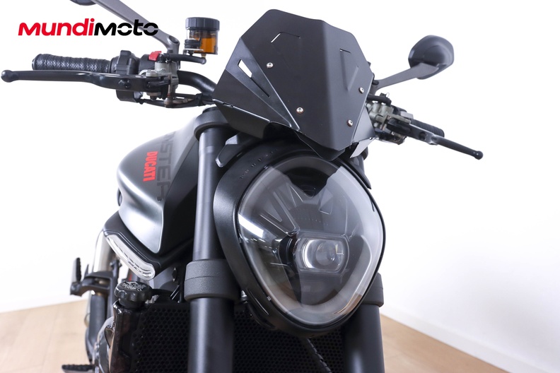 Motorbike image 4