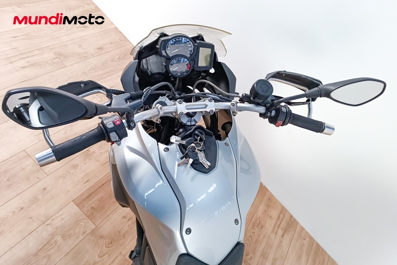 Motorbike image 10