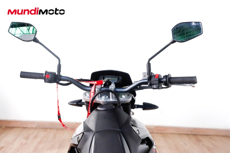 Motorbike image 10