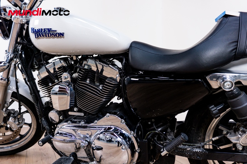 Motorbike image 8