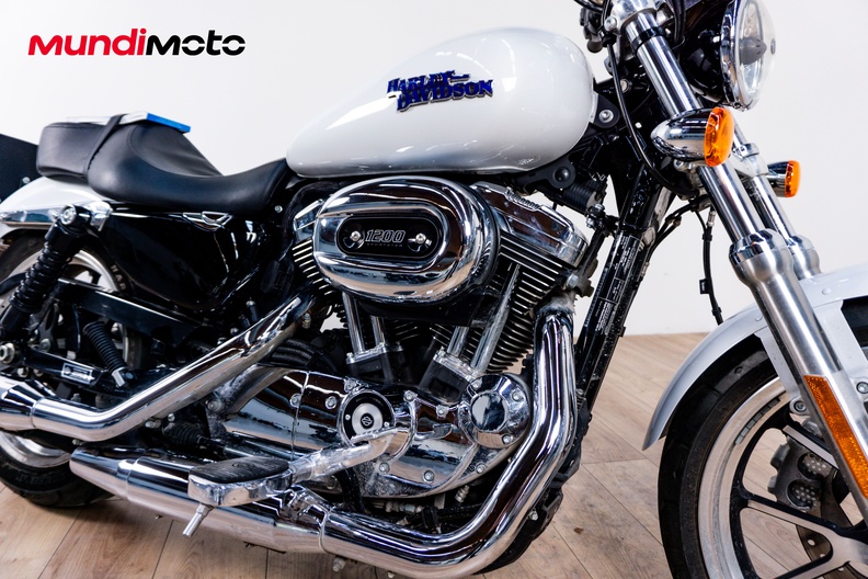 Motorbike image 4
