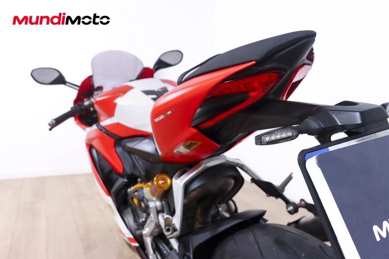 Motorbike image 9