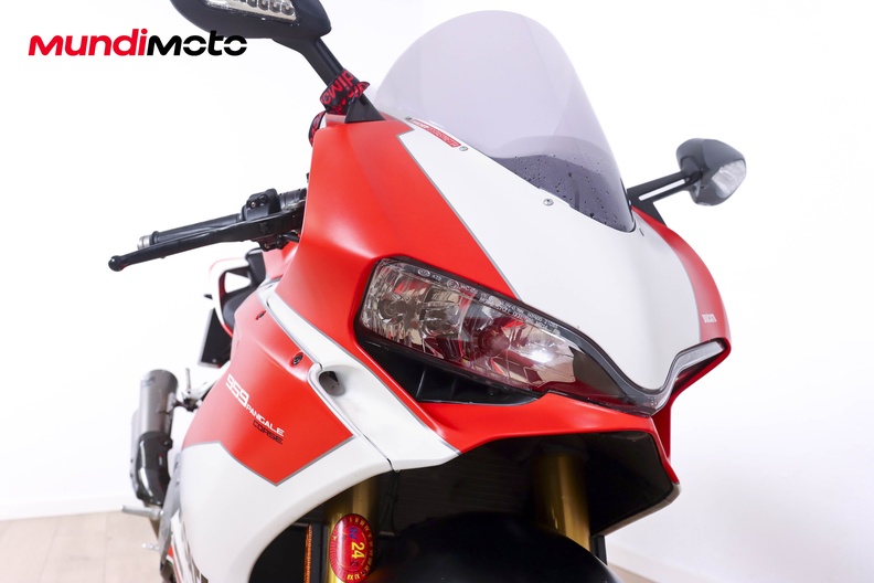 Motorbike image 4