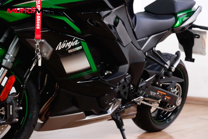 Motorbike image 8