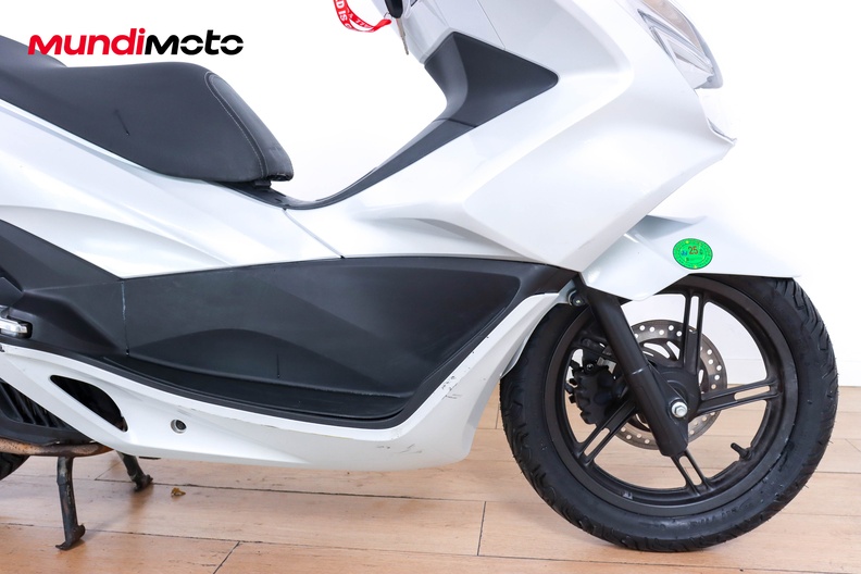 Motorbike image 12