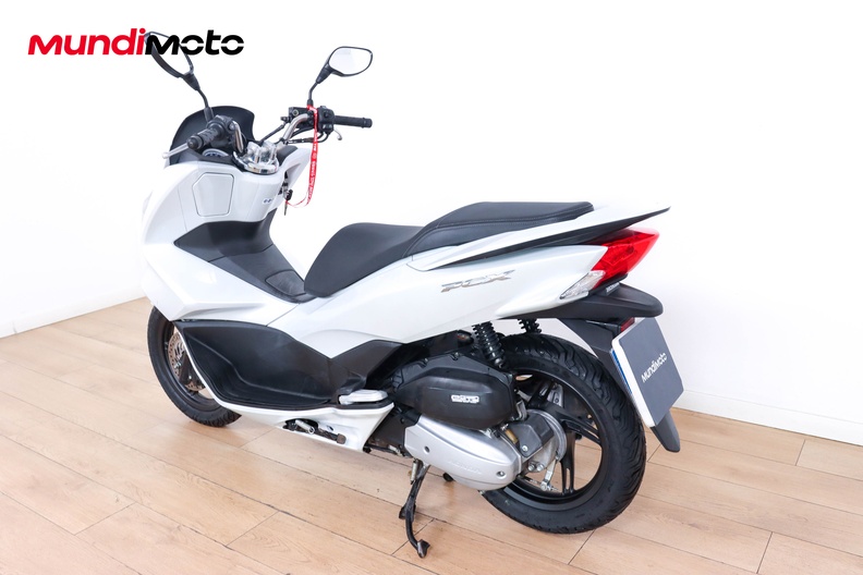 Motorbike image 6