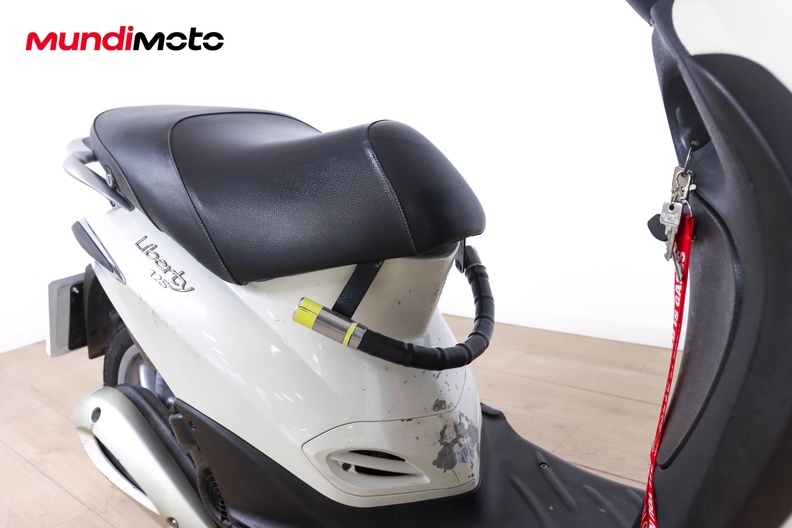 Motorbike image 12