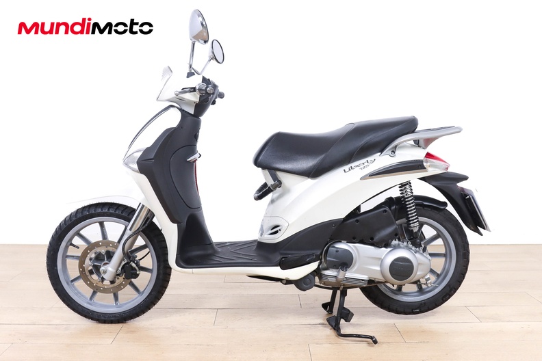 Motorbike image 5