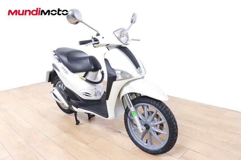 Motorbike image 1