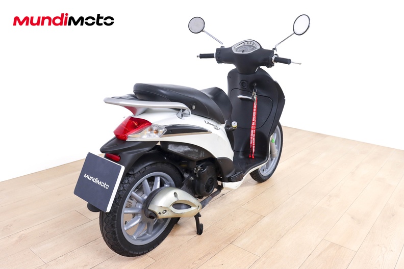 Motorbike image 2
