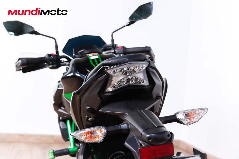 Motorbike image 9