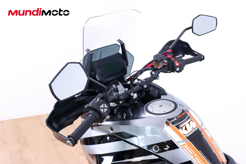 Motorbike image 10