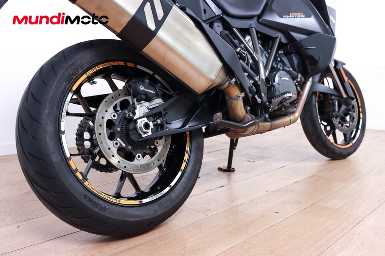 Motorbike image 3