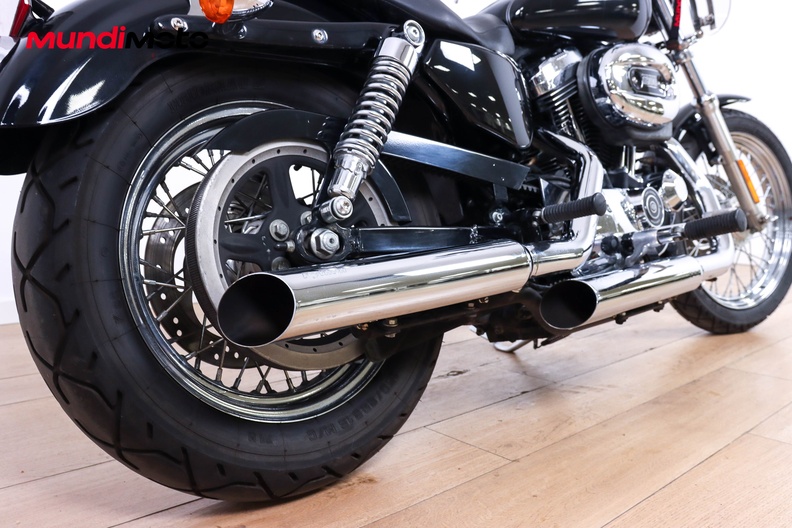 Motorbike image 3