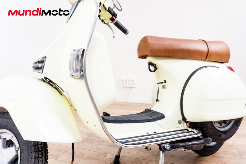 Motorbike image 9