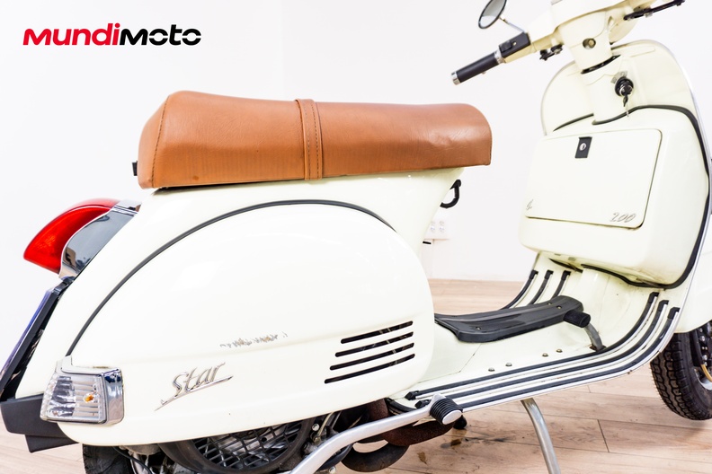 Motorbike image 3